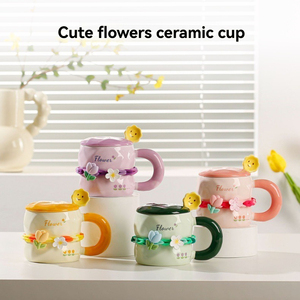 Tasse en céramique motif fleur avec couvercle et cuillère, Mug Tulipe au design raffiné, Tasse à eau pour filles, pour la maison, au niveau esthétique élevé - Product Image 2