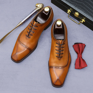 Zapatos de cuero personalizados de alta gama para hombre, hechos de cuero vacuno de primera calidad, con suela gruesa y tacones elevados. - Product Image 3