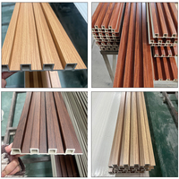 Panneaux alternatifs au bois, panneaux muraux rainurés WPC, panneaux muraux en PVC imitation bois rouge pour la décoration de la maison