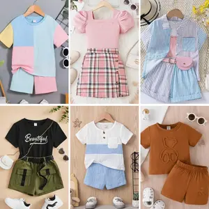 Los proveedores al por mayor envían aleatoriamente nuevos vestidos Camisetas estampadas sudaderas con capucha ropa infantil mezclada y combinada a granel