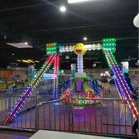 Équipement d'attraction de parc d'attractions pour enfants Manege 6 sièges Frisbee Hammer Spinning Mini Pendule Rides For Children Playground