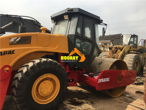 Compacteur d'occasion CA602D Dynapac, rouleau à pneus, rouleau à un tambour, modèle 2018, moteur 75 kW, force de compactage de 50 kN, 0 à 2000 heures, à vendre - Product Image 3