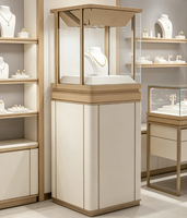 Vitrines de présentation de bijoux en acier inoxydable de luxe GZowin en gros, présentoirs de vente au détail avec éclairage LED, finition personnalisée de haute qualité