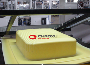 Máquina de Termoformado al Vacío CHAOXU para la Producción de Maletas con Ruedas en Egipto - Product Image 2