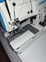 Nouvelle machine à boutonnière mécanique Jack 781G 782 avec utilisation en usine de vêtements de Machine de boutonnière d'ordinateur