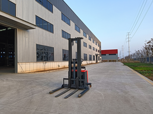 Apilador eléctrico WELIFTRICH de 2,0 toneladas, carretilla elevadora totalmente eléctrica, apilador de paletas de pie de 6000mm - Product Image 5