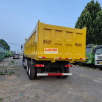 Camions à benne basculante d'occasion Sinotruck Howo 6x4 8x4 10 roues 40 mètres cubes en stock
