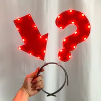 Serre-tête lumineux fantaisie en plastique avec flèche et signe d'interrogation, serre-tête LED lumineux pour Halloween, accessoires de fête amusants pour boîte de nuit