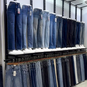 Jeans ajustados de cintura alta para mujer, con bordados y lavado múltiple, estilo vintage, para verano, uso diario, informal y para atuendos urbanos - Product Image 1