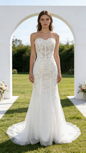Abito da sposa a sirena personalizzato 2026 con applicazioni in pizzo, scollo a cuore senza spalline, strascico a cappella, per la chiesa - Product Image 2
