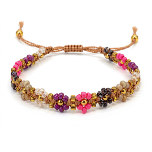 Pulsera de Macramé Ajustable con Cuentas Miyuki Delica Multicolores Hechas a Mano, Modelo BS26 de Sstringz, Estilo Boho para Mujer - Product Image 1