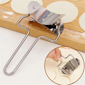 Acier inoxydable Grande Boulette Peau Pâte <span class=keywords><strong>Cercle</strong></span> Rouleau Machine Cutters Maison Pâtisserie Cuisine <span class=keywords><strong>Tarte</strong></span> Pizza Pâtisserie Rouler Outils - Product Image 1