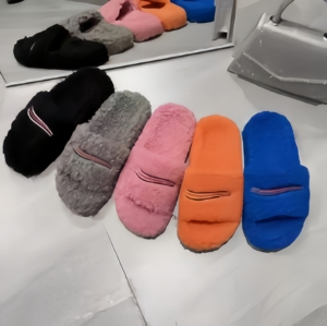 <span class=keywords><strong>Ciabatte</strong></span> <span class=keywords><strong>da</strong></span> Donna di Design <span class=keywords><strong>Morbide</strong></span> e Pelose con Punta Aperta, Sandali Comodi in Peluche, <span class=keywords><strong>Ciabatte</strong></span> Antiscivolo per Interni ed Esterni - Product Image 6