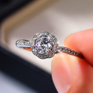 Anillo de Diamantes de Oro Blanco para Mujer F757, Corte Brillante Redondo, Color G Natural, Joyería de Compromiso con Diamantes Laterales - Product Image 2