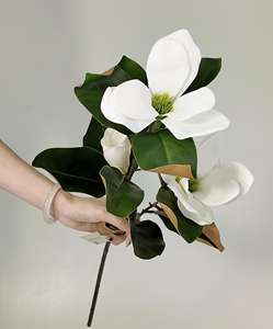 Vente flash : 3 têtes de fleurs de magnolia artificielles pour la décoration de la maison, arrangement floral de mariage, fleurs de magnolia artificielles blanches - Product Image 1