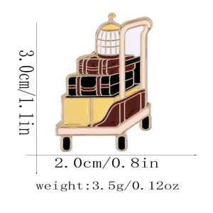 Magic Academy Cartoon Hexen hut Magic Book <span class=keywords><strong>Owl</strong></span> Alloy Abzeichen auf Lager Vergoldung Emaille Pin - Product Image 5