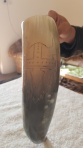 Cuerno Vikingo para Beber con Soporte, Taza de Cuerno de Búfalo Natural Pulido para Amantes del Hidromiel, Cerveza y Cerveza Artesanal, Hecho a Mano en India - Product Image 6