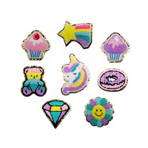 Suministro de fábrica, Parche de chenilla, parches de unicornio arcoíris, hierro para coser, apliques bordados de unicornio de dibujos animados, brillo dorado - Product Image 1