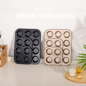 Excellentes plaques de cuisson antiadhésives <span class=keywords><strong>en</strong></span> acier au carbone pour cuisines professionnelles, rondes, <span class=keywords><strong>à</strong></span> six et douze trous, pour muffins et cupcakes, pour fours - Product Image 5