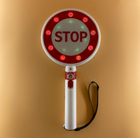 Panneau de signalisation de sécurité LED portable Wesure, matériau ABS, lumière réfléchissante, contrôle du trafic, signalisation de sécurité routière, 19x37x4cm, rouge, vert
