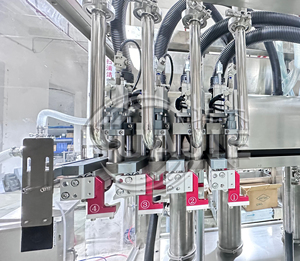 HUAJIE Fabricant <span class=keywords><strong>Machine</strong></span> de remplissage de détergent cosmétique de suivi de remplissage de shampooing linéaire de haute précision entièrement automatique - Product Image 3