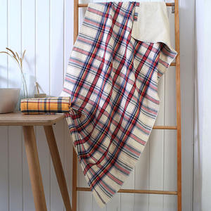 Serviette de bain à carreaux 100% coton Serviette de <span class=keywords><strong>gaze</strong></span> <span class=keywords><strong>double</strong></span> couche Serviettes de plage respirantes absorbantes - Product Image 1