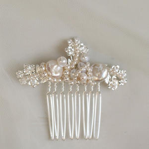 SLBRIDAL Peineta de Novia <span class=keywords><strong>con</strong></span> Perlas <span class=keywords><strong>Naturales</strong></span> Estilo Ins, Pendientes, Tocado de Boda, Accesorio <span class=keywords><strong>para</strong></span> <span class=keywords><strong>el</strong></span> Cabello, Joyería <span class=keywords><strong>para</strong></span> Mujeres y Niñas - Product Image 3