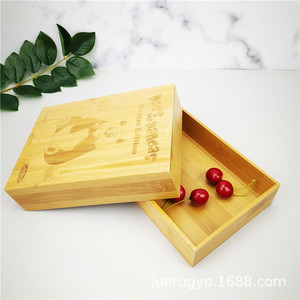 Boîte à couvercle rabattable en bambou, design personnalisé de panda en dessin animé, emballage cadeau en bois fait main, forme rectangulaire, épaisseur personnalisable - Product Image 2