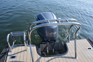 เรือโป๊ะอลูมิเนียมขนาดเล็กสั่งทำพิเศษสำหรับขายส่ง เรือปาร์ตี้พลังงานแสงอาทิตย์ขนาดเล็กสำหรับตกปลา กีฬาทางน้ำ เรือยอชท์สปอร์ตพร้อมเครื่องยนต์ติดท้ายเรือ - Product Image 6