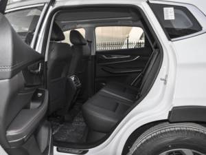 سيارة إكسيد الجديدة يورو 6 ذات 5 أبواب و5 مقاعد، دفع رباعي بمحرك بنزين 1.5 لتر توربو، ناقل حركة أوتوماتيكي، سقف بانورامي، عجلات R18، تصميم داخلي داكن، كاميرا خلفية - Product Image 6