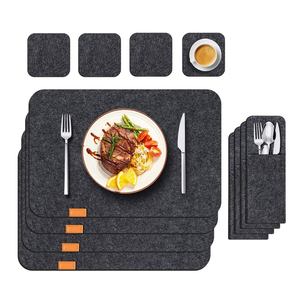 4 pièces ensemble résistant à la chaleur lavable résistant aux taches anti-dérapant feutre <span class=keywords><strong>Table</strong></span> napperons sous-verres <span class=keywords><strong>couverts</strong></span> sacs pour salle à manger <span class=keywords><strong>Table</strong></span> <span class=keywords><strong>de</strong></span> cuisine - Product Image 1