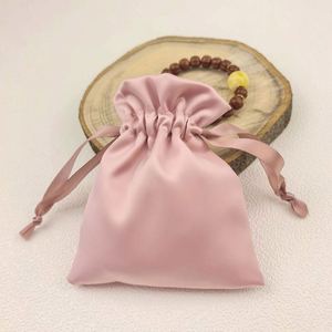 Sacs de luxe personnalisés avec logo imprimé pour perruques, pochettes à cordon en satin de soie pour extensions capillaires et mèches de cheveux - Product Image 5