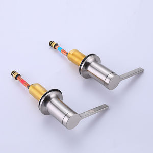 Kidinux CUPC in ottone spazzolato rubinetto di vanità bagno 3 fori con scarico a scomparsa e linee di alimentazione - Product Image 3