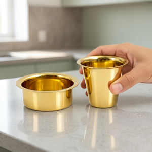 Ensemble de tasses Dabara en laiton de qualité supérieure, design floral traditionnel du sud de l'Inde, avec filtre à café et soucoupes, finition miroir de luxe - Product Image 3