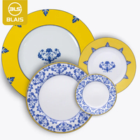 Classique Jaune Bleu Bouquet Fine Bone China Porcelaine Assiette Ensemble Réutilisable Caractéristique Économique Valeur-pour-Argent Vaisselle