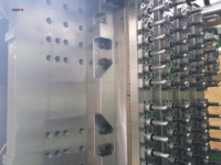 Ligne de production de machine de capsulage remplissante de sérum sanguin injectable IVEN pour les industries alimentaires/hospitalières