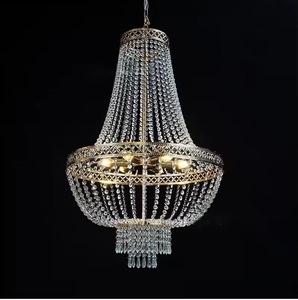 Lustre suspendu LED élégant, alimenté par courant alternatif, avec design en acrylique et en laiton pour décorations de mariage - Product Image 1