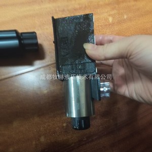 Vanne solénoïde Parker D1VW020BNJW 24VDC 350Bar, commande hydraulique pour l'industrie métallurgique - Product Image 3