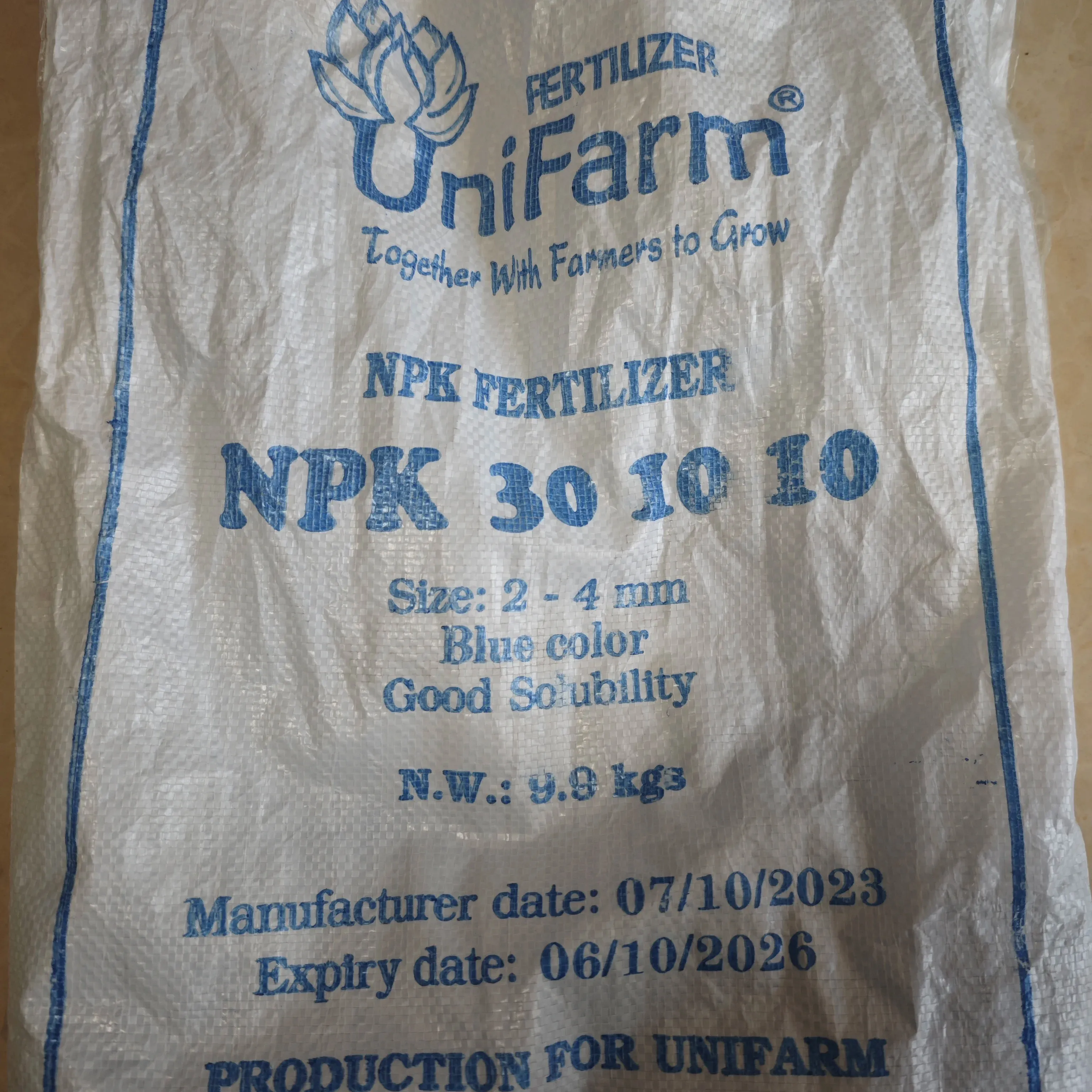 NPK 복합 비료 과일 야채를위한 미량 영양소 복합 비료 농업 NPK30 10 맞춤형 CAS IFA ISO