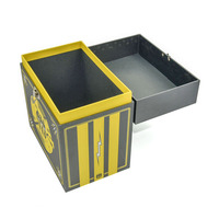 Maßgefertigte Harte Geschenkbox mit Griff und Metallverschluss Tragbare Kofferartige Karton-Aufbewahrungsbox