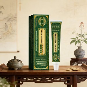 天然ハーブボディ軟膏 - 毎日の快適さのための優しい植物由来スキンケアクリーム（20g、鎮静フォーミュラ） - Product Image 4
