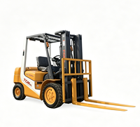 Forklift TCM 3 ton, dengan Desain Ramping, Cocok untuk Berbagai Peralatan Penyimpanan Pabrik dan Gudang.