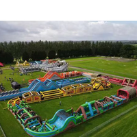 Parcours d'obstacles gonflable géant pour adultes avec piste de course, château gonflable en PVC et souffleur pour événements en plein air