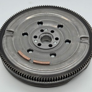 2.0 4150409100 123001547R 12310-ET000 12310-ET00A 12310-ET01C 415040910 Volant d'inertie de boîte de vitesses de transmission - Product Image 5