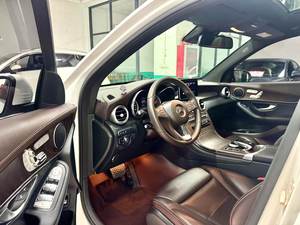 <span class=keywords><strong>Mercedes</strong></span> Benz GLC300 4MATIC 2017 2.0T Versión Dinámica Automática SUV Usado de <span class=keywords><strong>Segunda</strong></span> <span class=keywords><strong>Mano</strong></span> - Product Image 4