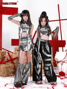 Completo Sexy per Bambine con Reggiseno con Paillettes e Minigonna Aderente in Poliestere per Spettacoli, Danza, Feste in Discoteca, Abito da Cantante e Ballerina - Product Image 1