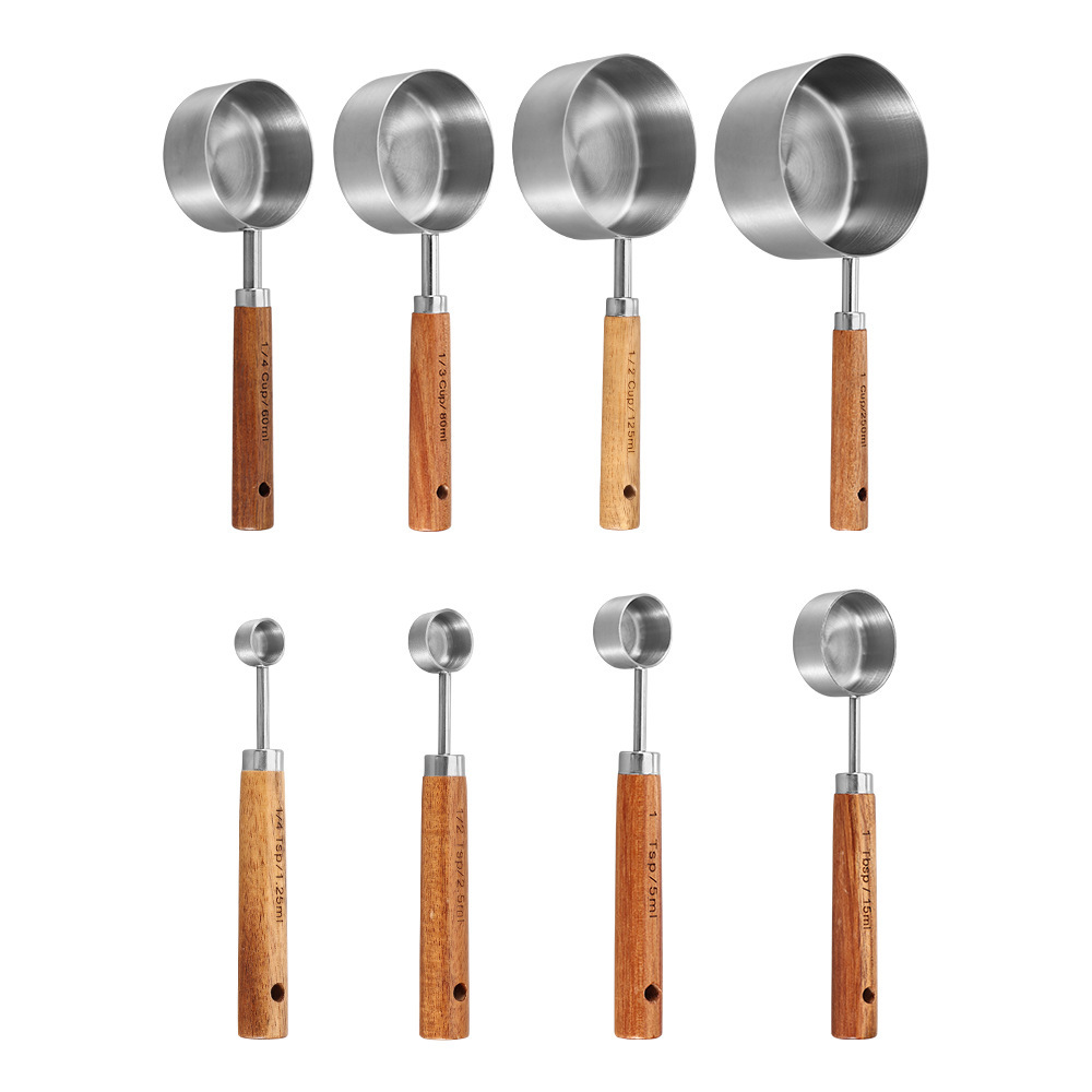 Ensemble de 8 pièces couleur argent