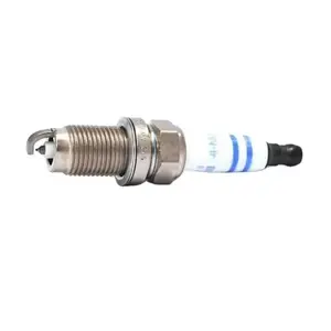 Vela de ignição original alemã 0242240665 NGK 5758 PZFR6R para NGK 5758 PZFR6R VW 1.4T Magotan Golf A1 A3