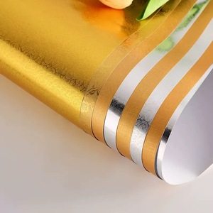 Papier d'emballage cadeau en rouleau, carton métallisé or et argent, enduit de PE, <span class=keywords><strong>pour</strong></span> artisanat et travaux en carton - Product Image 1