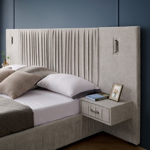 <span class=keywords><strong>Lit</strong></span> King Size en Tissu Chenille Beige au Design Unique avec Table <span class=keywords><strong>de</strong></span> Chevet et Tête <span class=keywords><strong>de</strong></span> <span class=keywords><strong>Lit</strong></span> Plissée Rembourrée - Product Image 3